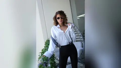 Mia — like a boss