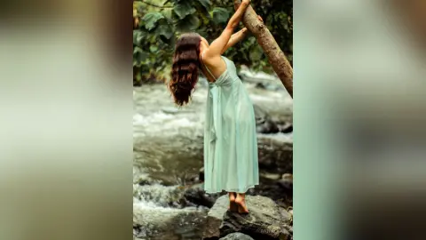 AnnieClay — Jane waiting for tarzan