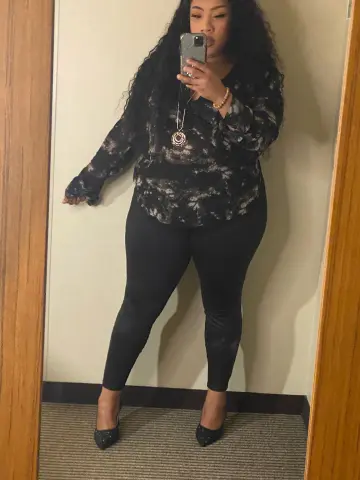 NeliaVoss — Streamate Photos