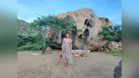 JosiePelthon — 🏝️ 