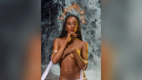 AmberVegga — The queen of the lake 🗺