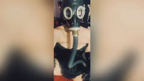 AtiyaTarana — Gas mask 