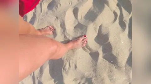 RebeccaCullen — Sexy feet👠👠and hot beach🔥🔥🔥