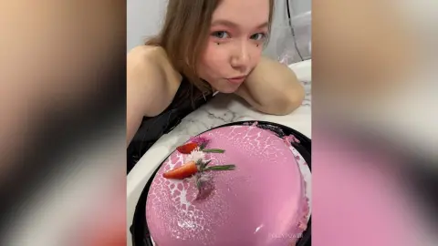 PollyPower — girl Polly there😽