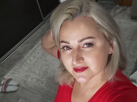AlexaMaddow cam model