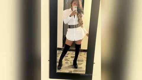 VivianaTaylor — elegant and classy woman