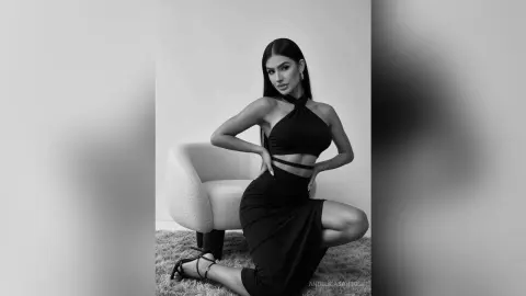 AngelicaSantos — 🖤