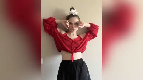 KiraLark — Red