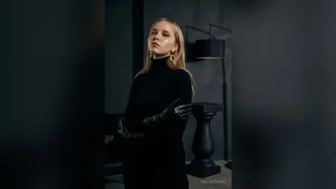 MayraShost — Sexy