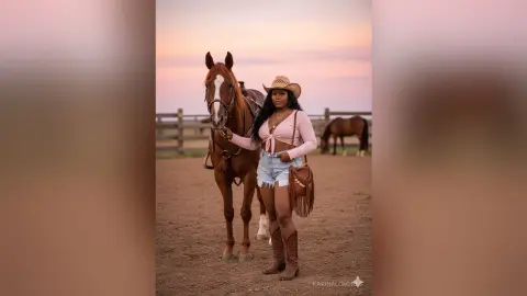 KarinaLondres — Sensual
