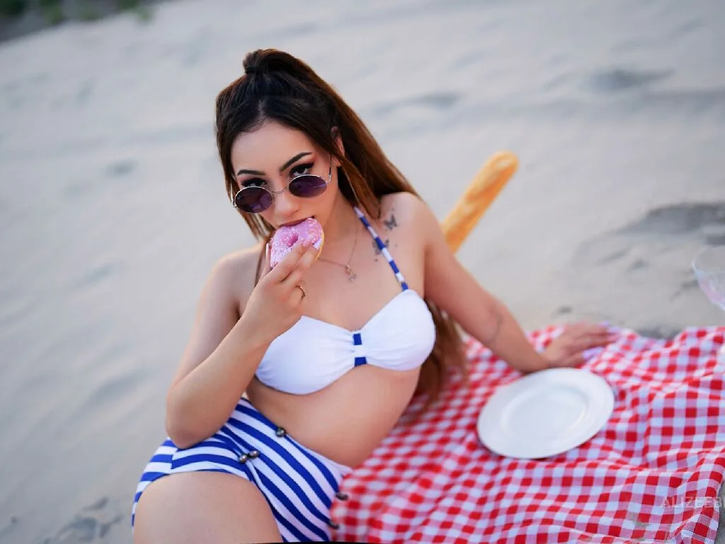 AlizeeBlair