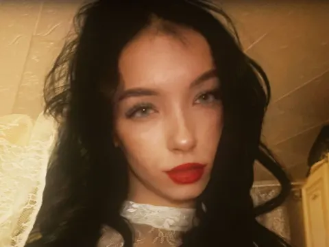 EvaPerelite cam model