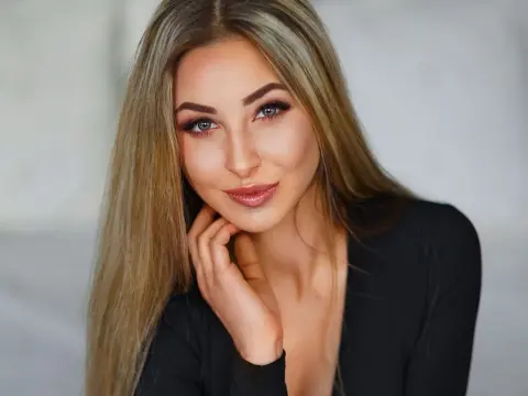 LisaVale cam model