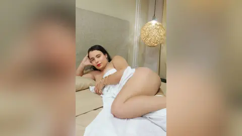 LucianaSolis — Welcome to my room 😍😈