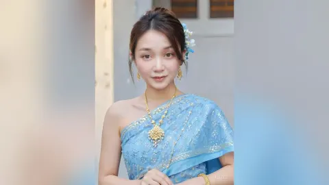 Qinyalee — Sexy Fe Fe