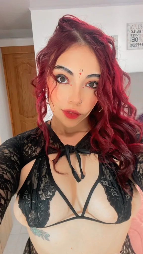 Miss_Lu — Streamate Photos