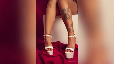 RosieThomas — Heels💋