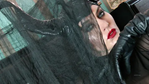 CelineGuerrin — Halloween2019