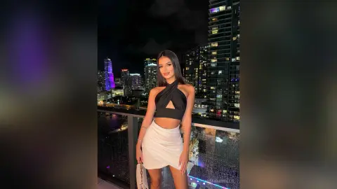JasmineHille — Miami Vibes