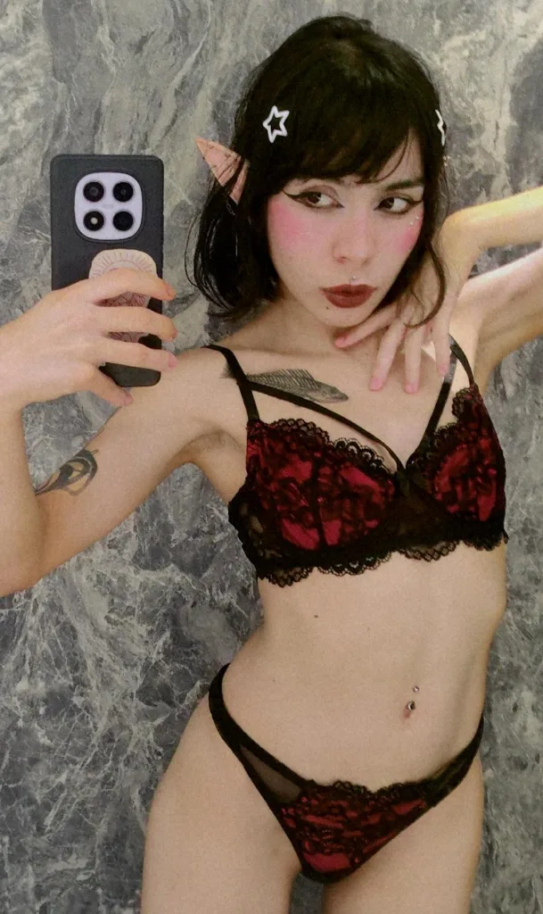 darknymph — Streamate Photos