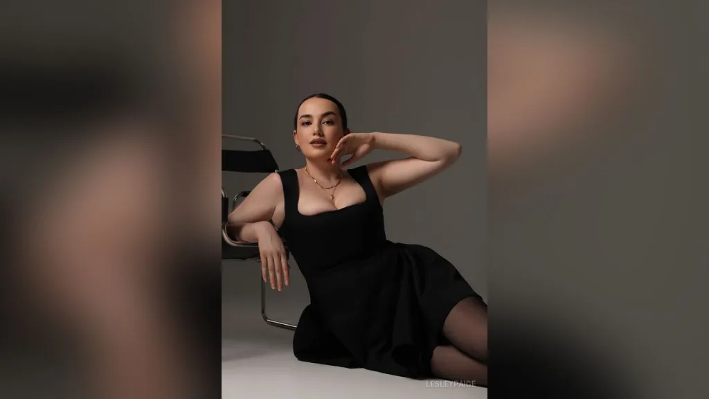 LesleyPaige — live cam