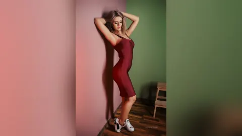 AlessiaThiery — Pink or burgundy?