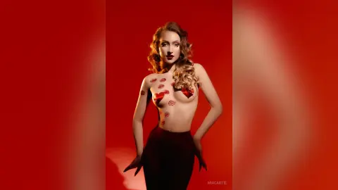 MiaCartie — 🥵hot  red