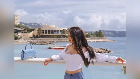 Josephine — Oui,  mon amour!