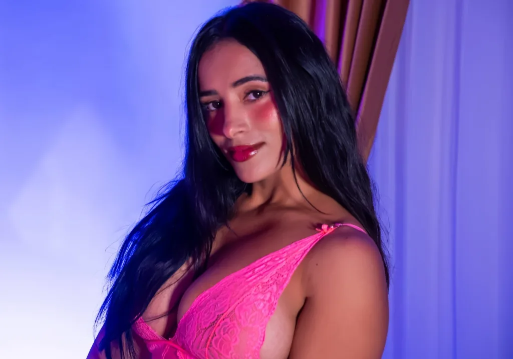NicolSantos — Streamate Photos