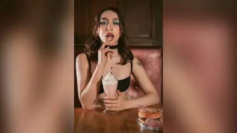 AliceBelov — Join me for dinner.