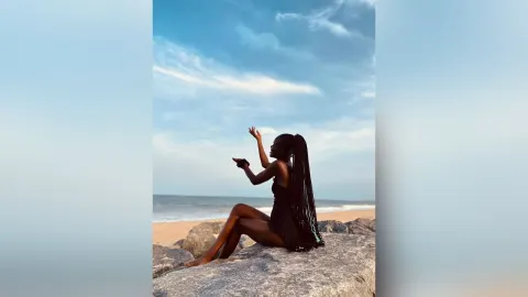 ZillaAma — Sexy