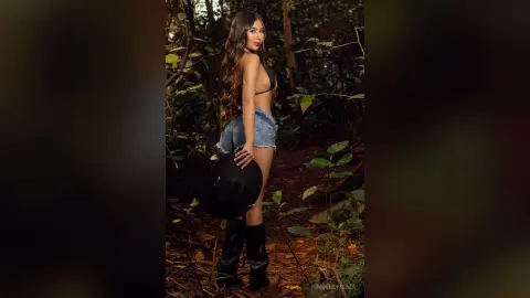 KimberlyIsaza — Find me 🌲🌲