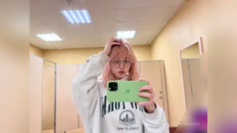 NickieCalderra
