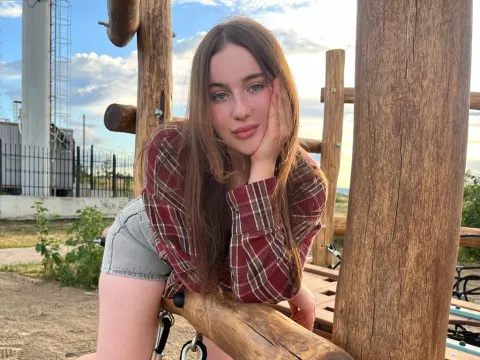 LisaAmore — LiveJasmin cam model