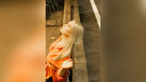 EstellaLugabihl — orange :3