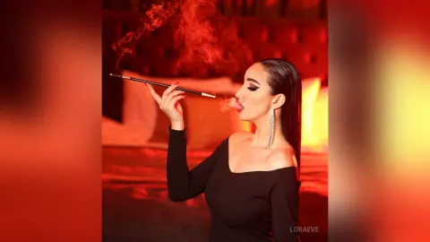 LoraEve — Divine! 