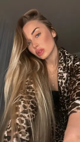 Tina_a — Streamate Photos