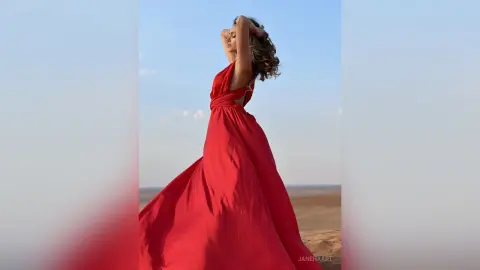 Jane — Dubai