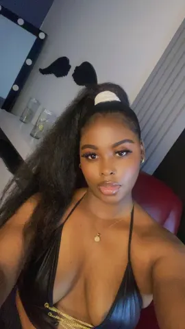 AngelaBasset — Streamate Photos