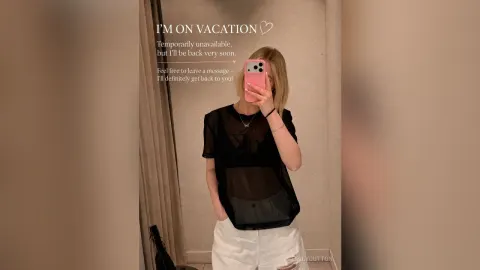 EmilyDutton — I'm on vacation☺️