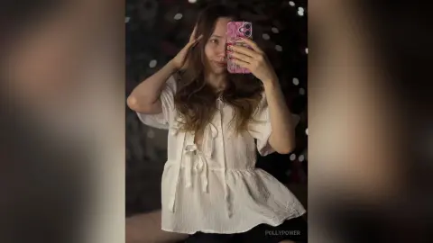 PollyPower — gentle tease 🍓