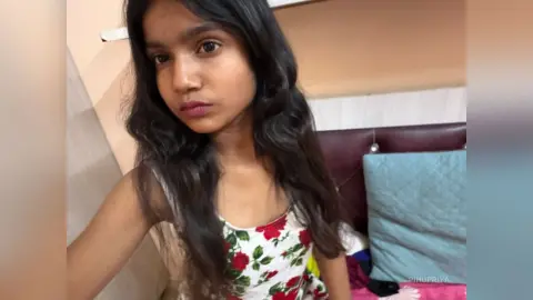 PihuPriya — Normal pics