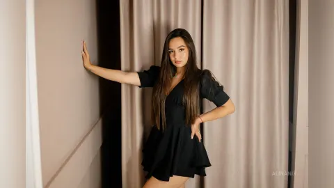 AlinaNix