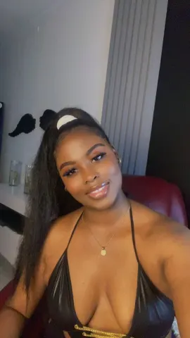 AngelaBasset — Streamate Photos