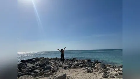 VictoriaWaynee — Aruba