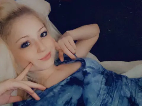 Renee Lovelace cam model