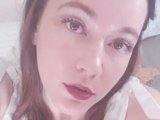 Sarah Phillips cam model