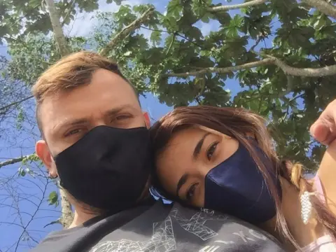 Hanna & Harrison — Flirt4Free Photos