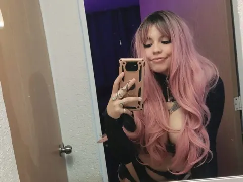 Emily Larsson — Flirt4Free cam model