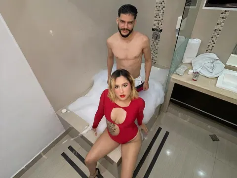 Miley Ssmithh & Zion Gonzalez cam model